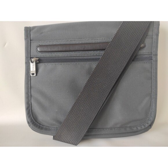 TUMI Alpha Small Flap Crossbody Grey Shoulder Bag Pouch 22105DH 10.5"×12.2"x1.7" - Picture 13 of 16